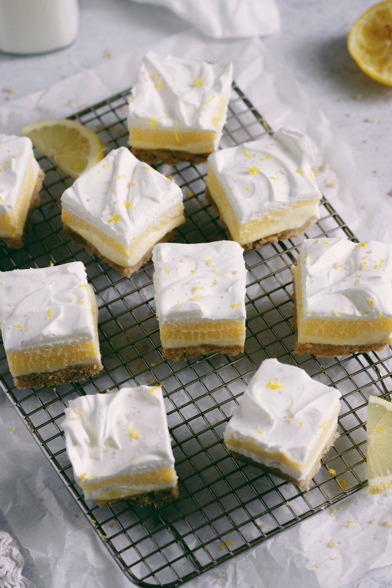 Lemon Icebox Pie Bars