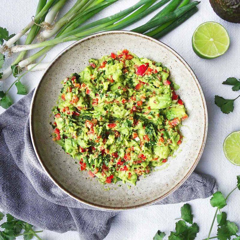 The Guacamole Is Pre-Made or Too Smooth