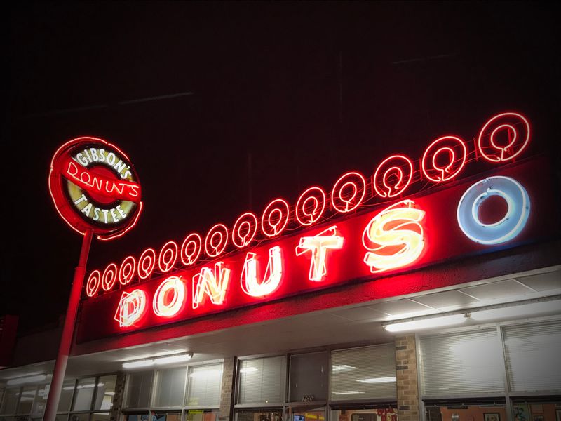 Gibson’s Donuts – Memphis, TN