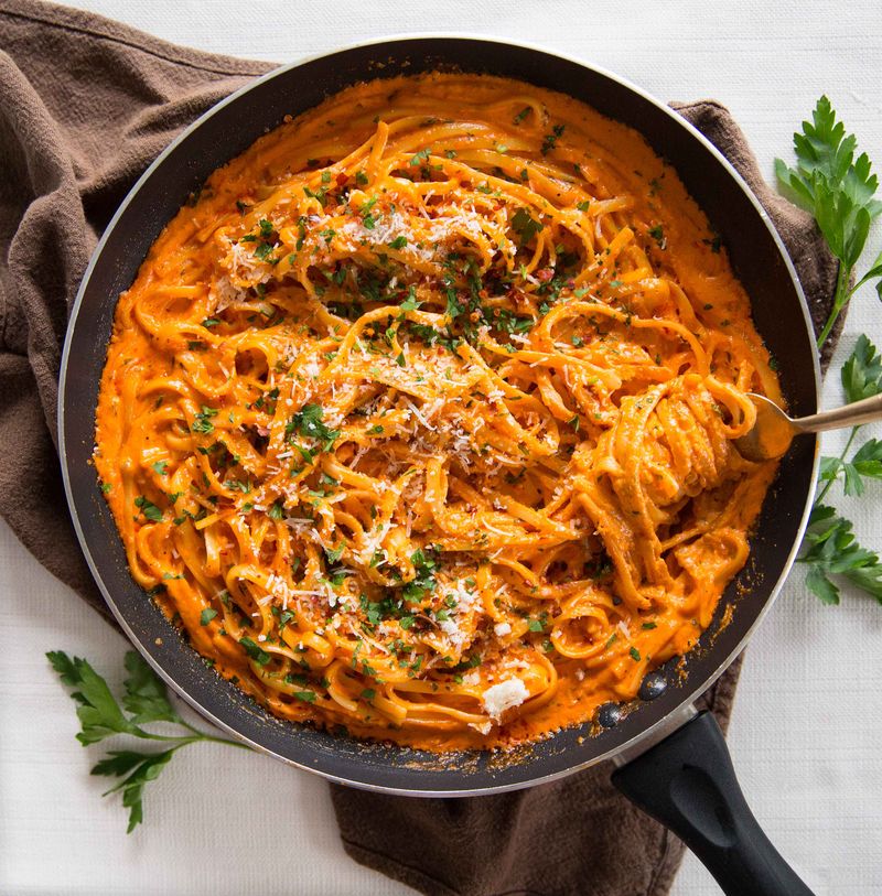 Creamy Roasted Red Pepper Pasta