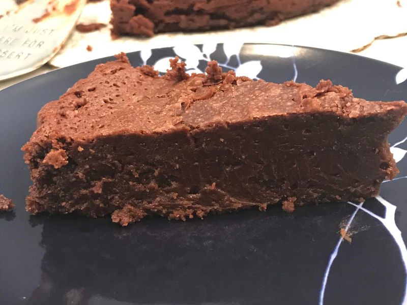 Flourless Chocolate Cake (Overbaked)