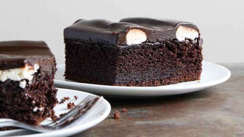 Bumpy Cake