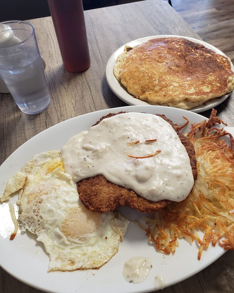 Wyoming: Chicken Fried Steak and Eggs
