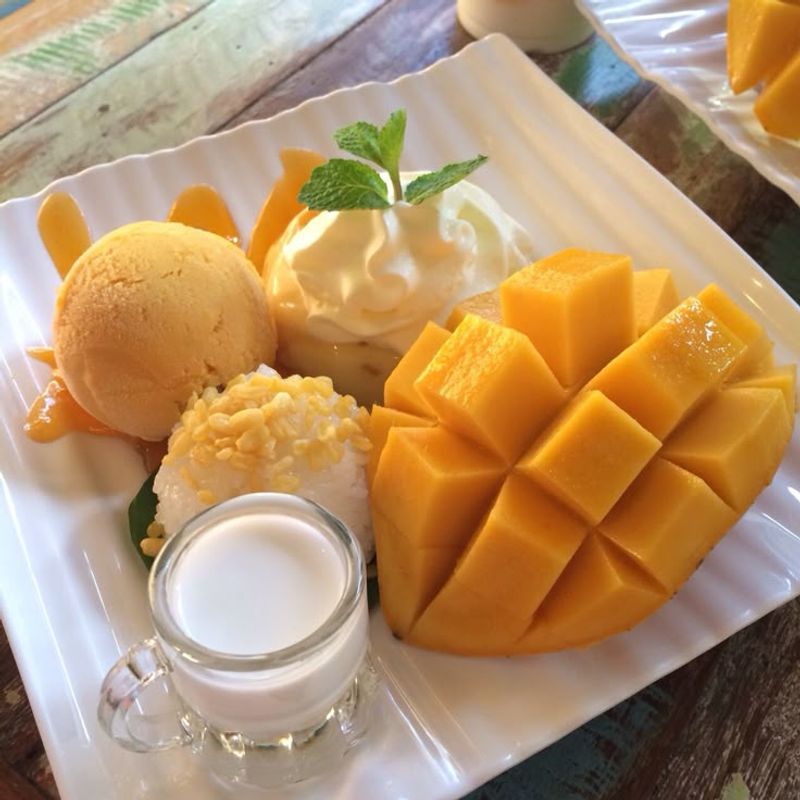 Mango Sticky Rice Cake from Thailand