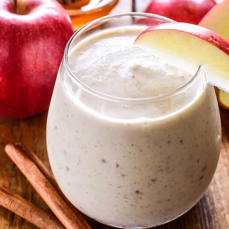 Cinnamon Apple Smoothie with Apple Spice Cake