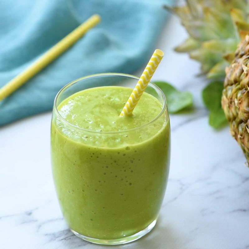 Tropical Green Spinach Smoothie