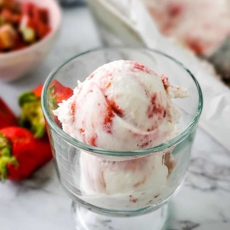 Strawberry Dream Swirl