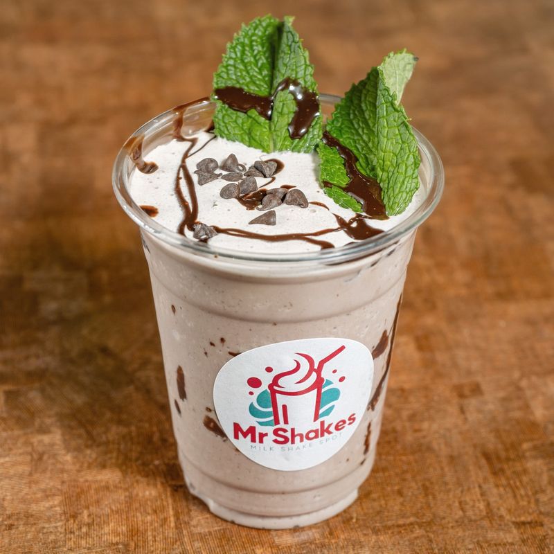KIT KAT Duos Mint Milkshake
