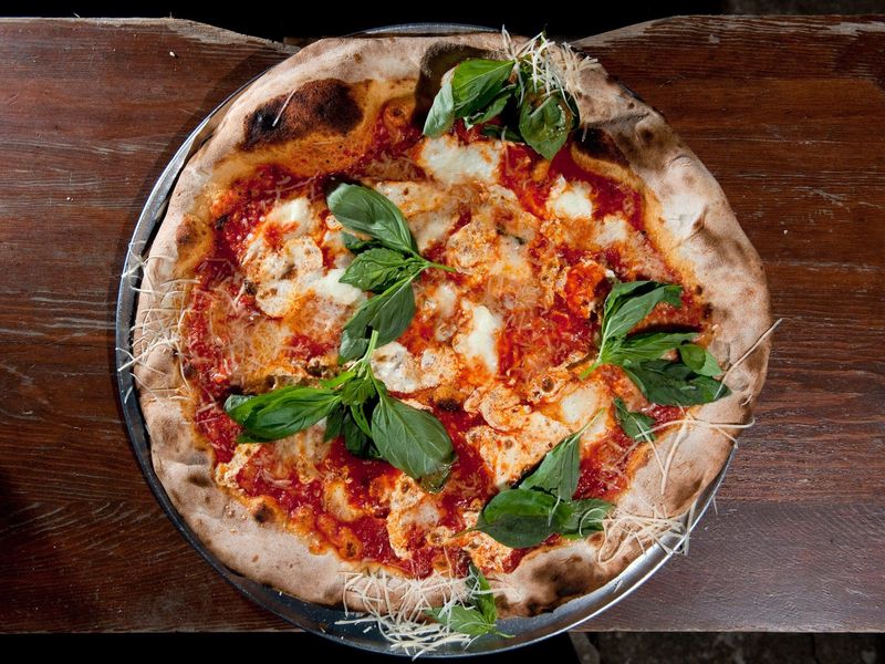 Lucali (Brooklyn, NY)