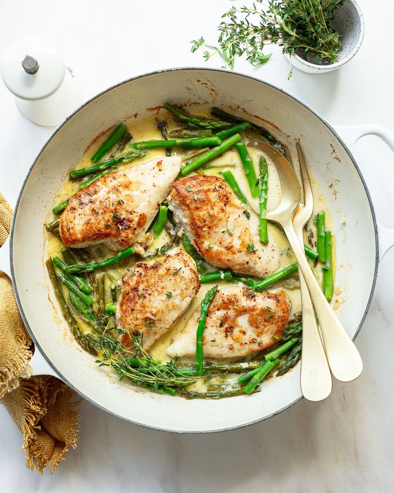 Steamed Asparagus with Plain Chicken