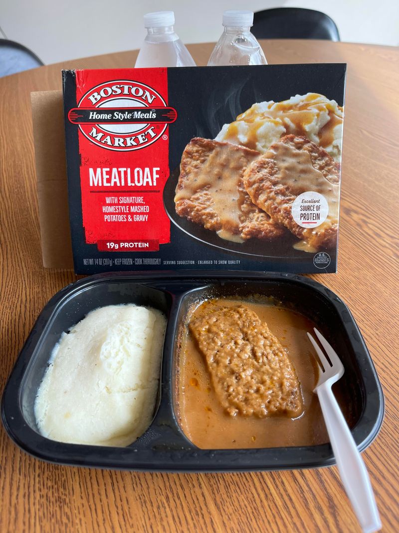 Boston Market Meatloaf with Mashed Potatoes