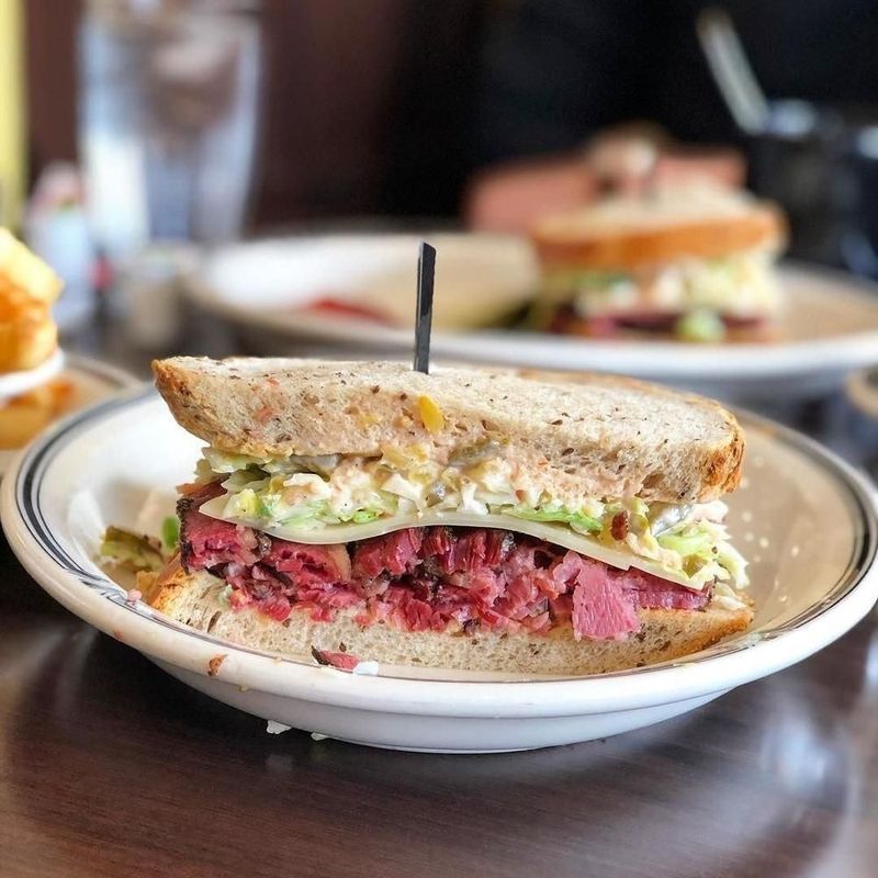 California – Langer’s Delicatessen (Los Angeles)