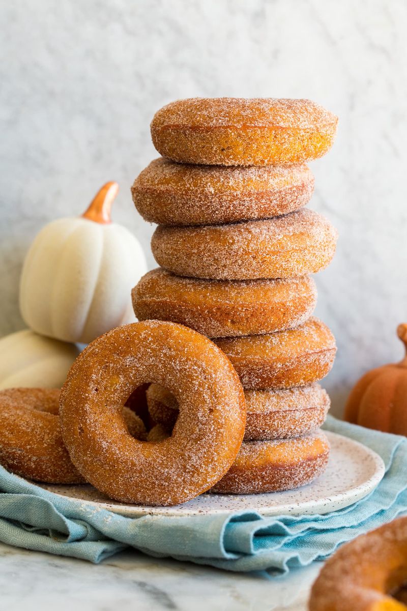 Pumpkin Spice Baked Donuts