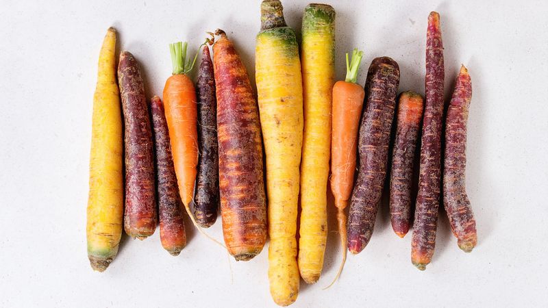 Carrots' Colorful Past