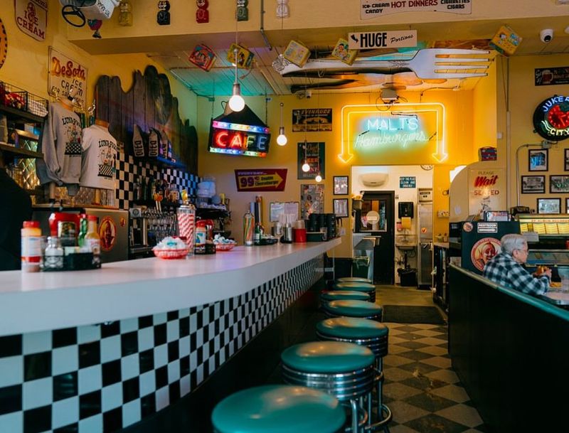 Luna Park Café – West Seattle