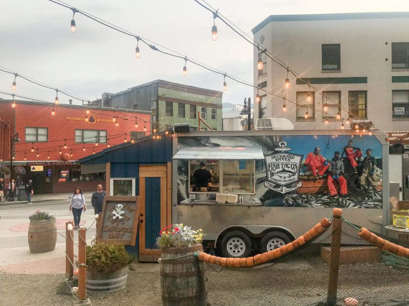 T’s BBQ Connection, Fairbanks, Alaska