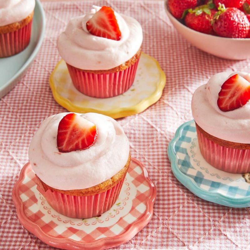 Strawberry-Lemonade Cupcakes