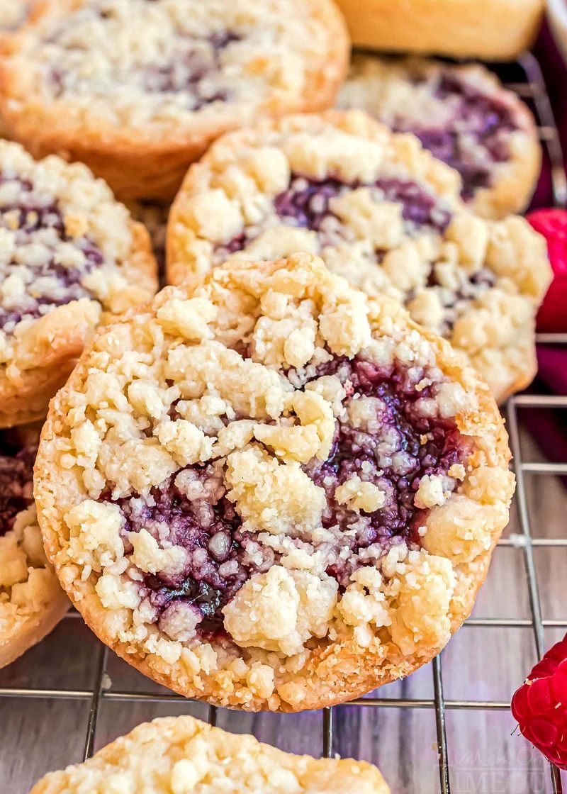 Raspberry Crumble Cookies