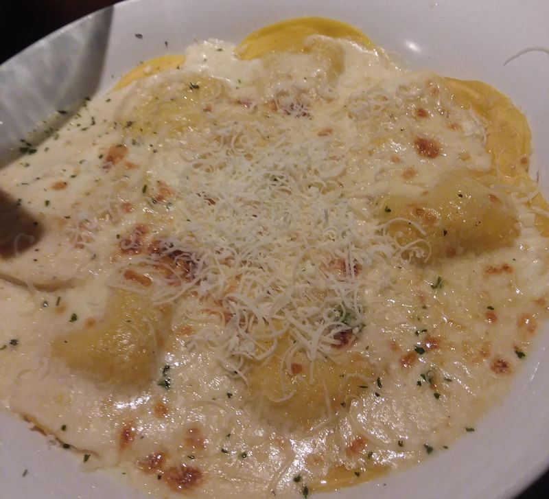 Cheese Ravioli with Alfredo Sauce