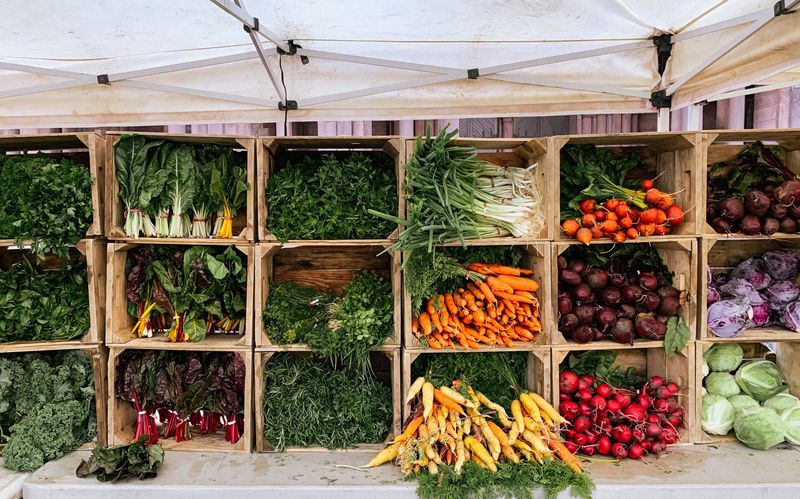 Shop In-Season for Better Taste and Shelf Life