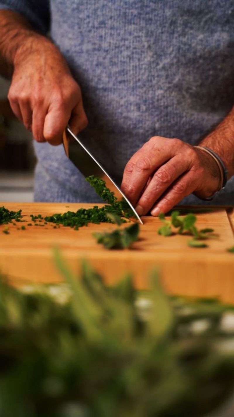 Lifting the Whole Knife Instead of Rocking It