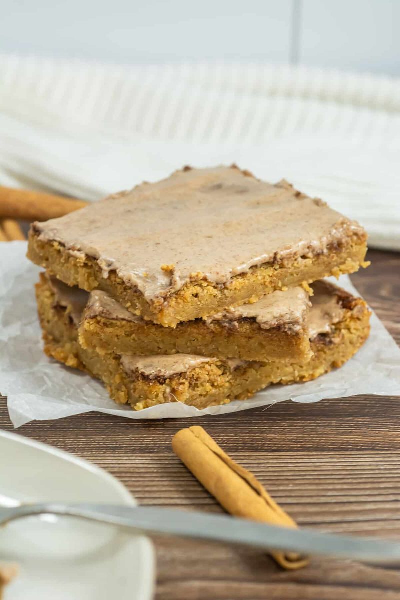 Buckwheat Cinnamon Blondies