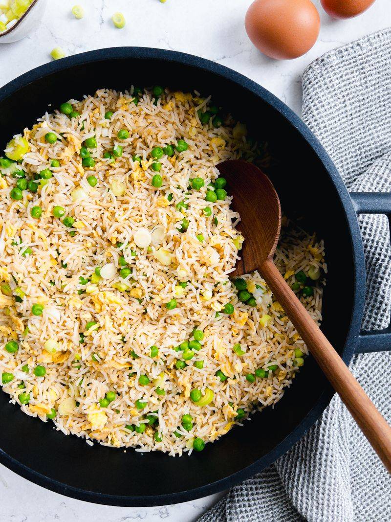 Basic Fried Rice with Frozen Peas