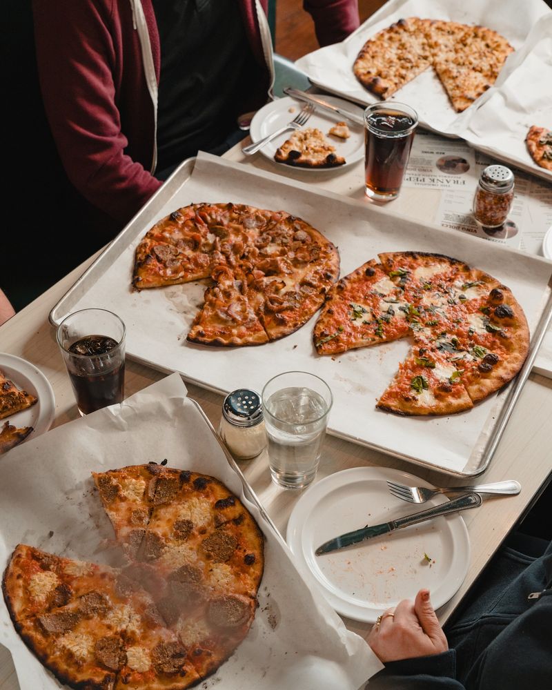 Connecticut – Frank Pepe Pizzeria (New Haven)