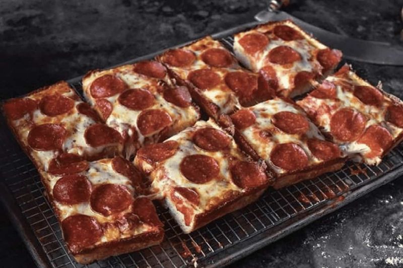 Jet’s Pizza – Midwest & South