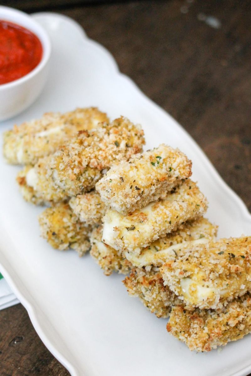 Oven-Baked Mozzarella Sticks