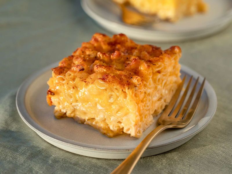 Baked Mac & Cheese Squares