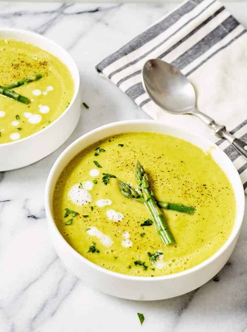 Creamy Asparagus Soup (No Cream Needed)