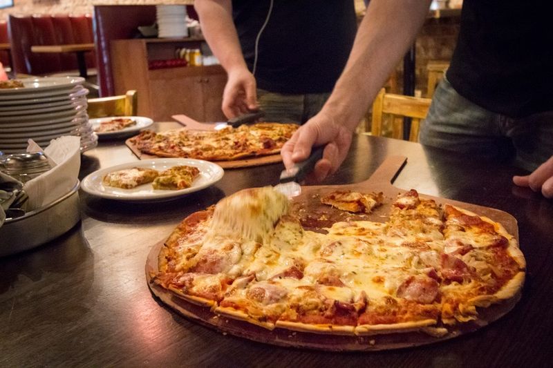 Pizano’s Cheese Pizza (Chicago, IL)