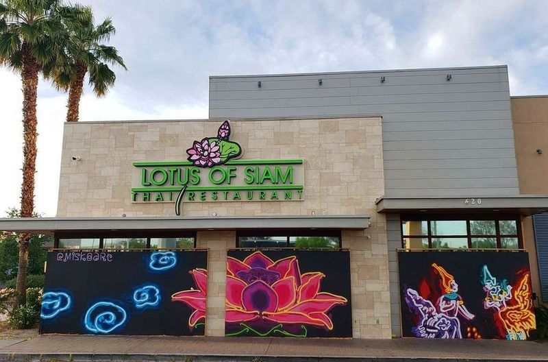 Lotus of Siam (Flamingo Rd)