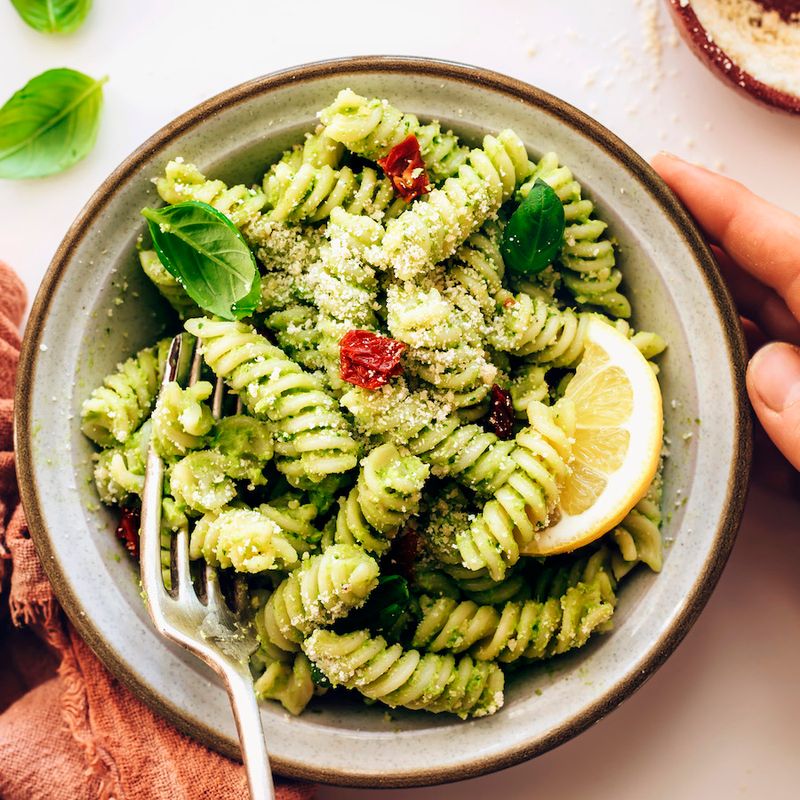 Avocado Pesto Pasta
