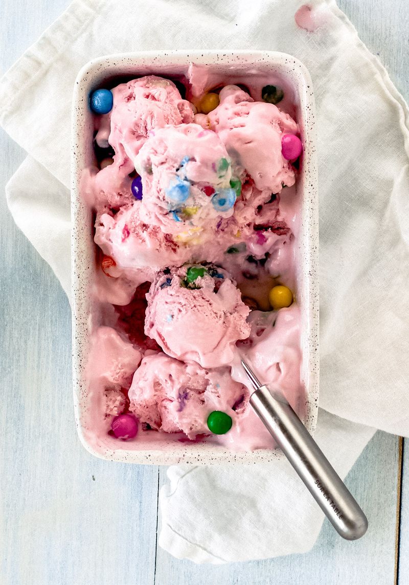 Bubblegum Swirl Ice Cream Cups