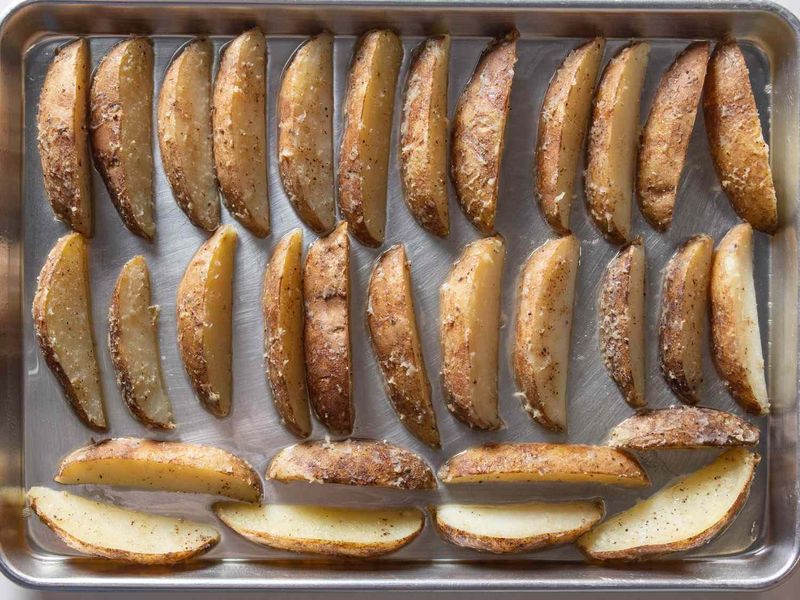 Thick-Cut Wedges With Zero Crisp