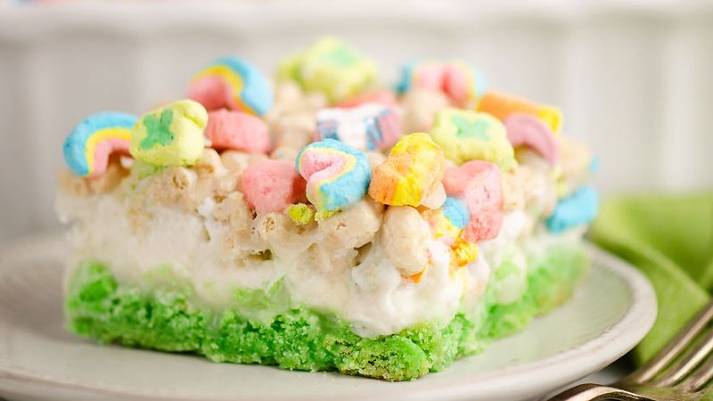 Lucky Charms Cheesecake Bars