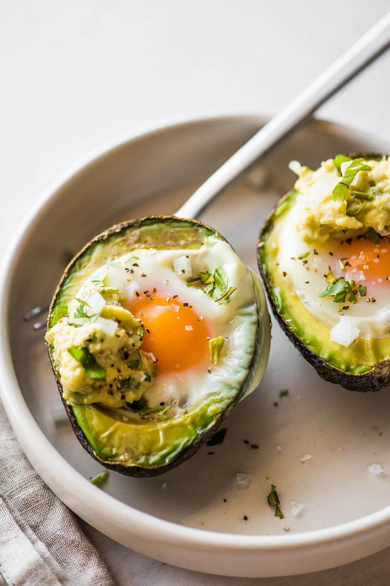 Avocado Boats with Egg and Everything Seasoning