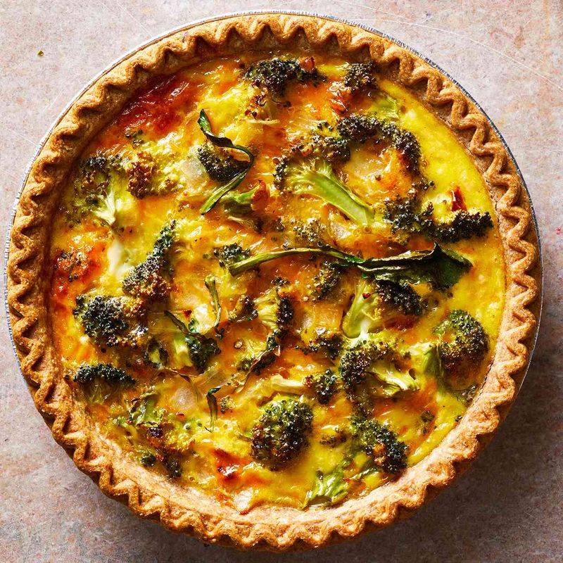 Broccoli & Cheddar Quiche (Frozen Veggies FTW)