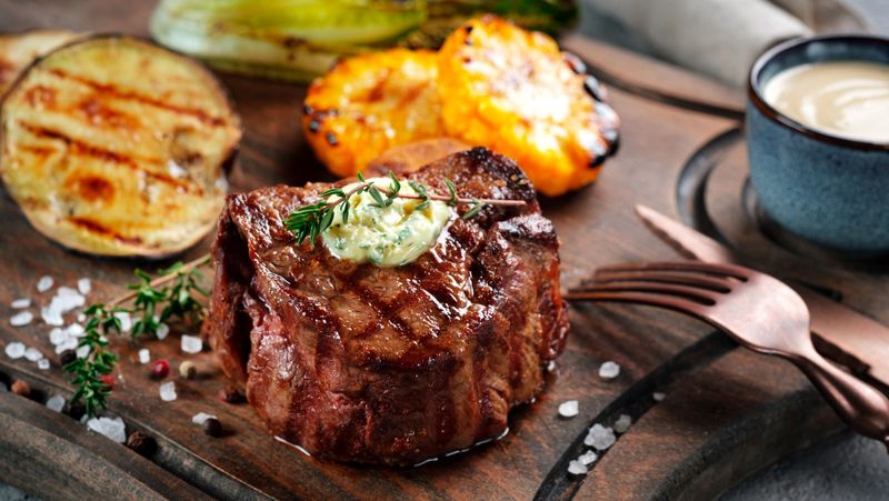 Coffee-Rubbed Steak (1960s-style)