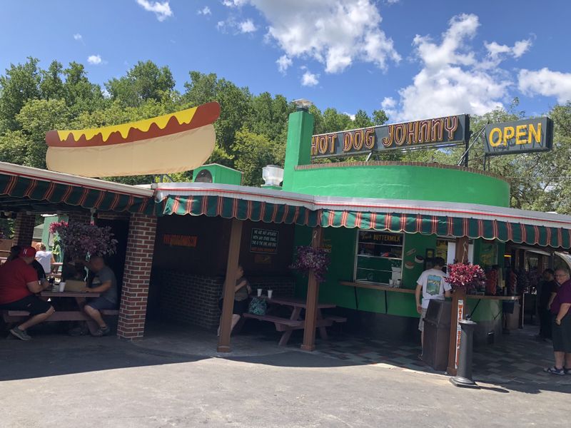 Hot Dog Johnny’s (Buttzville)