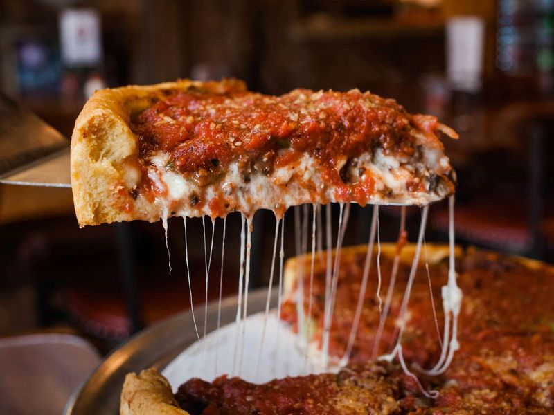 Illinois – Deep Dish Pizza