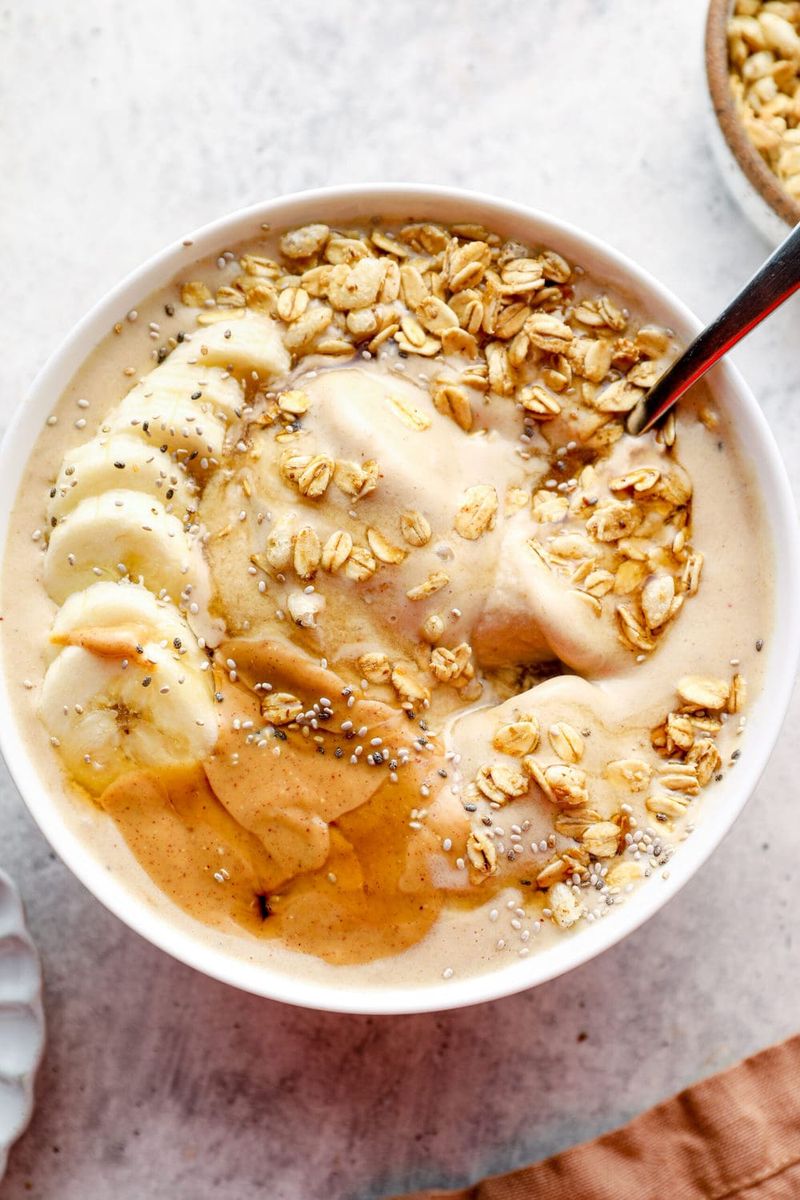 Plain Yogurt with a Banana