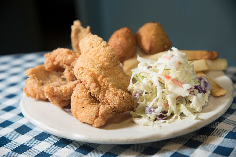 Lassis Inn – Little Rock, AR