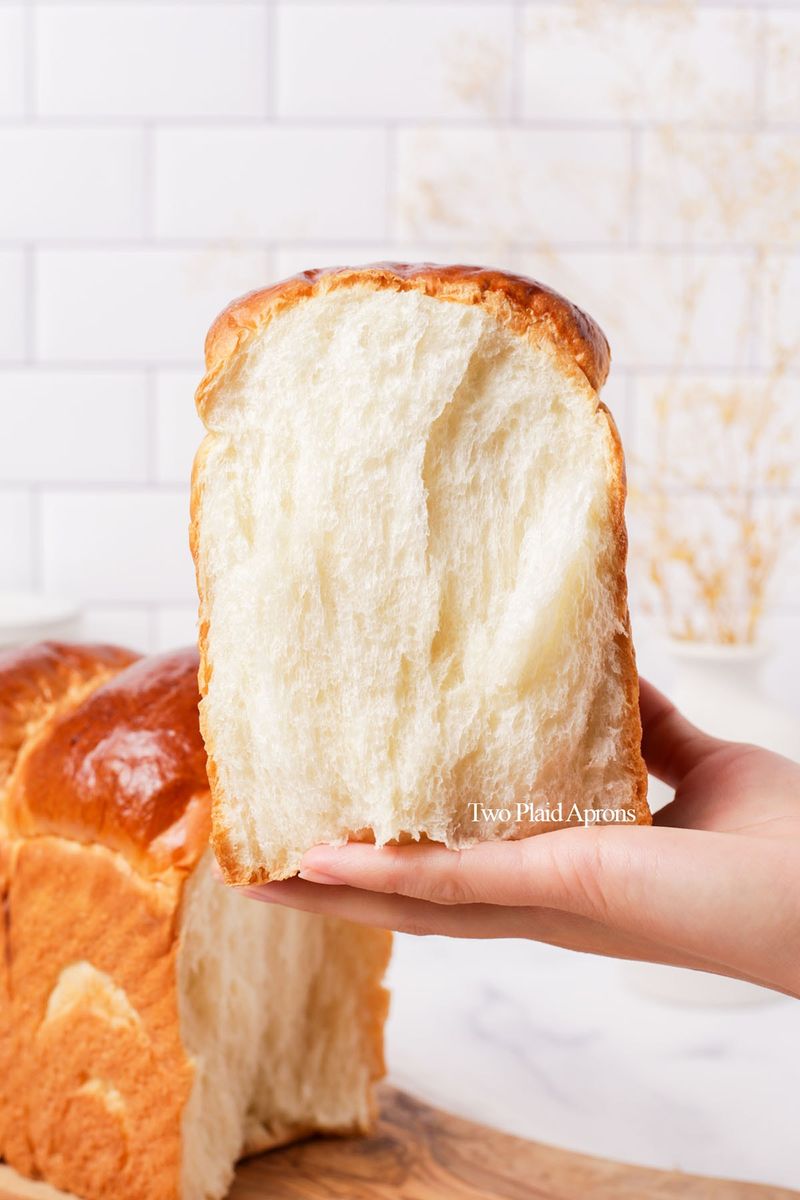 Japanese Milk Bread (Shokupan)
