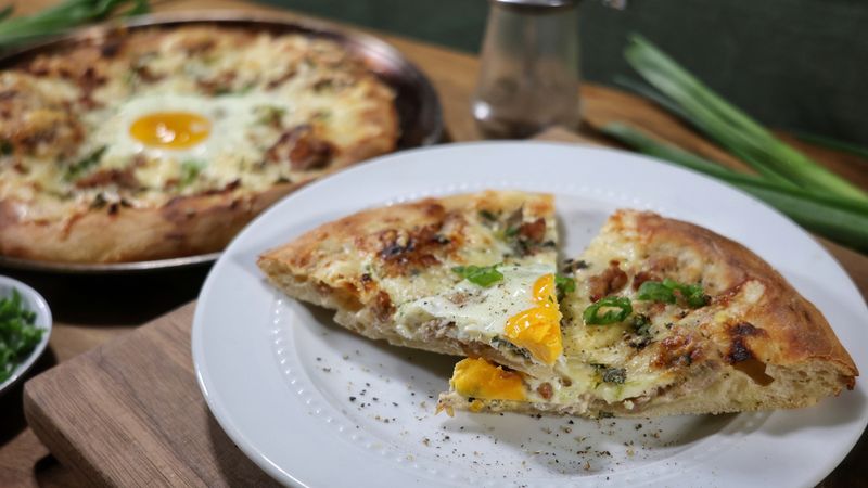 Breakfast Pizza with Gravy & Eggs