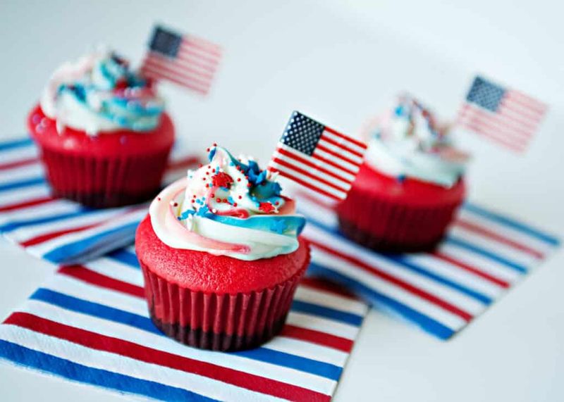 Flag-Themed Cupcakes with Grocery Store Frosting