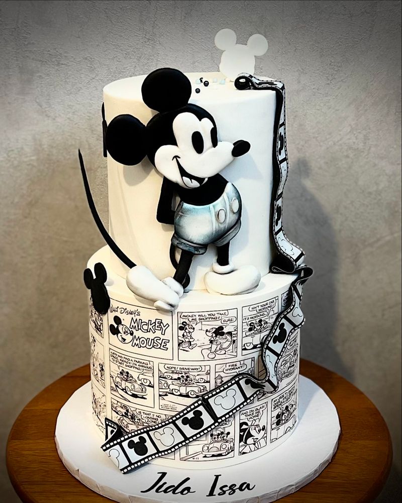 Retro Mickey Cartoon Cake