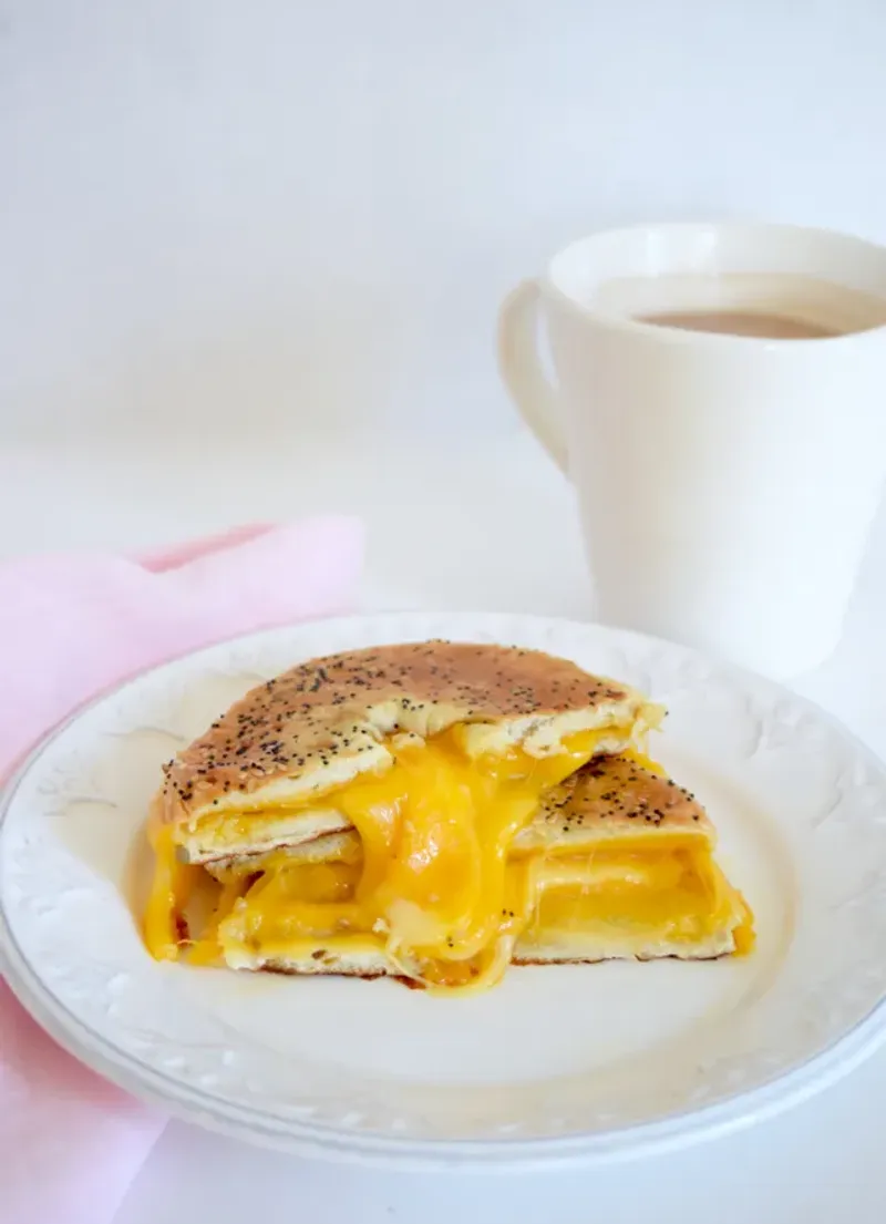 New York – Everything Bagel Grilled Cheese